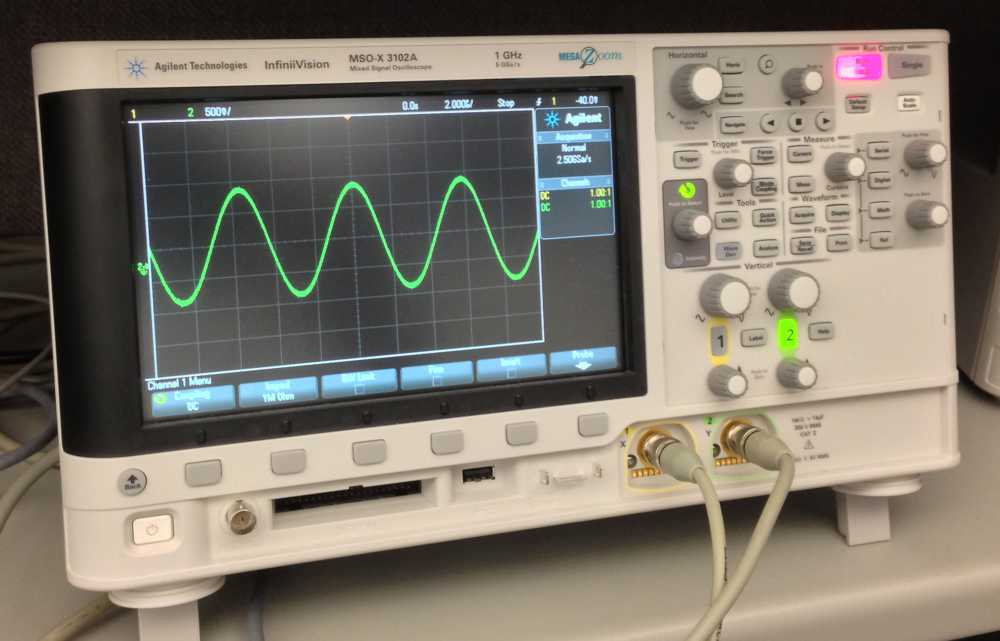 waveform on oscilloscope